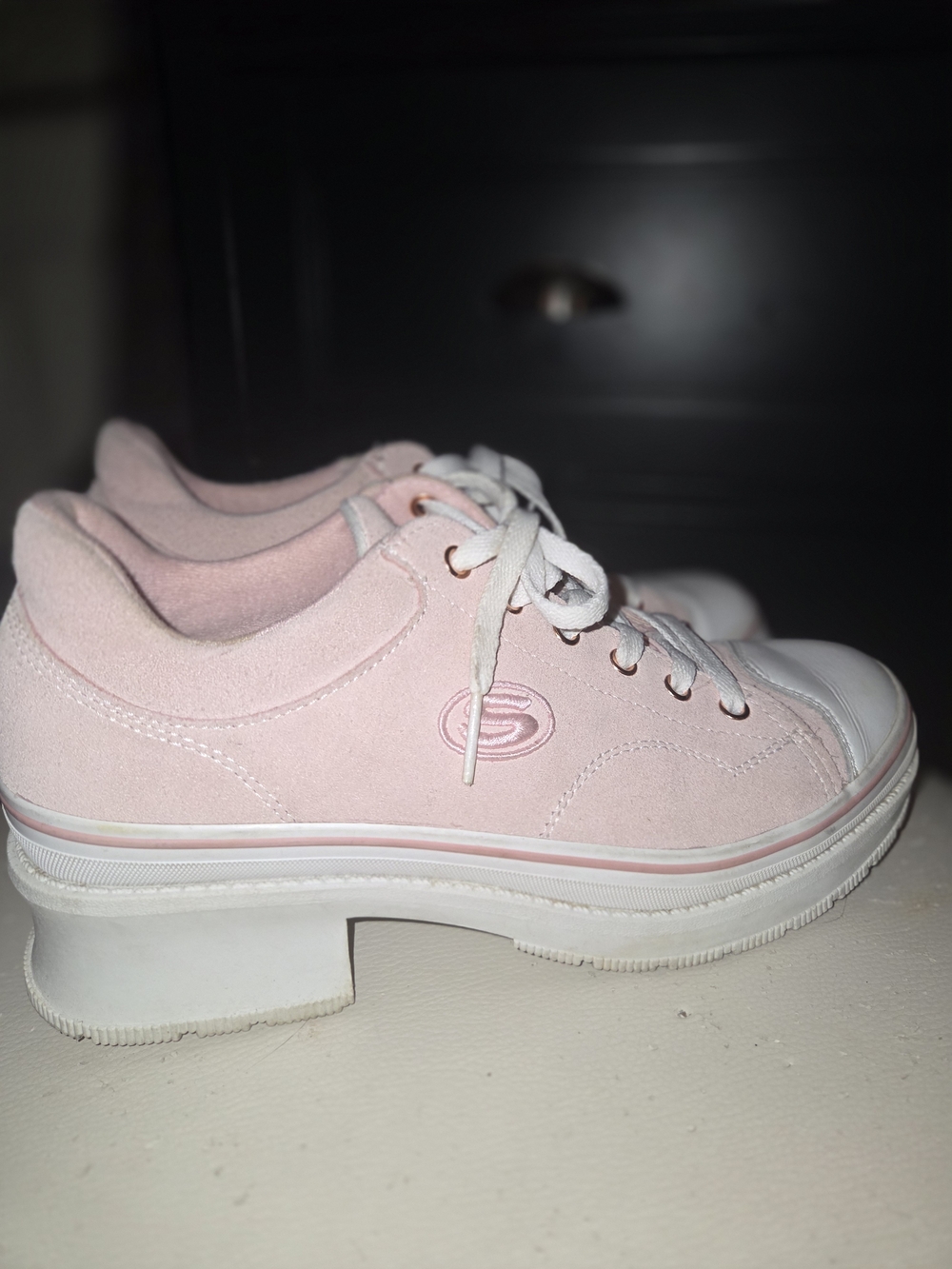 VINTAGE Sketcher HEARTBEATS, WOMENS 8. EXCELLENT CONDITION